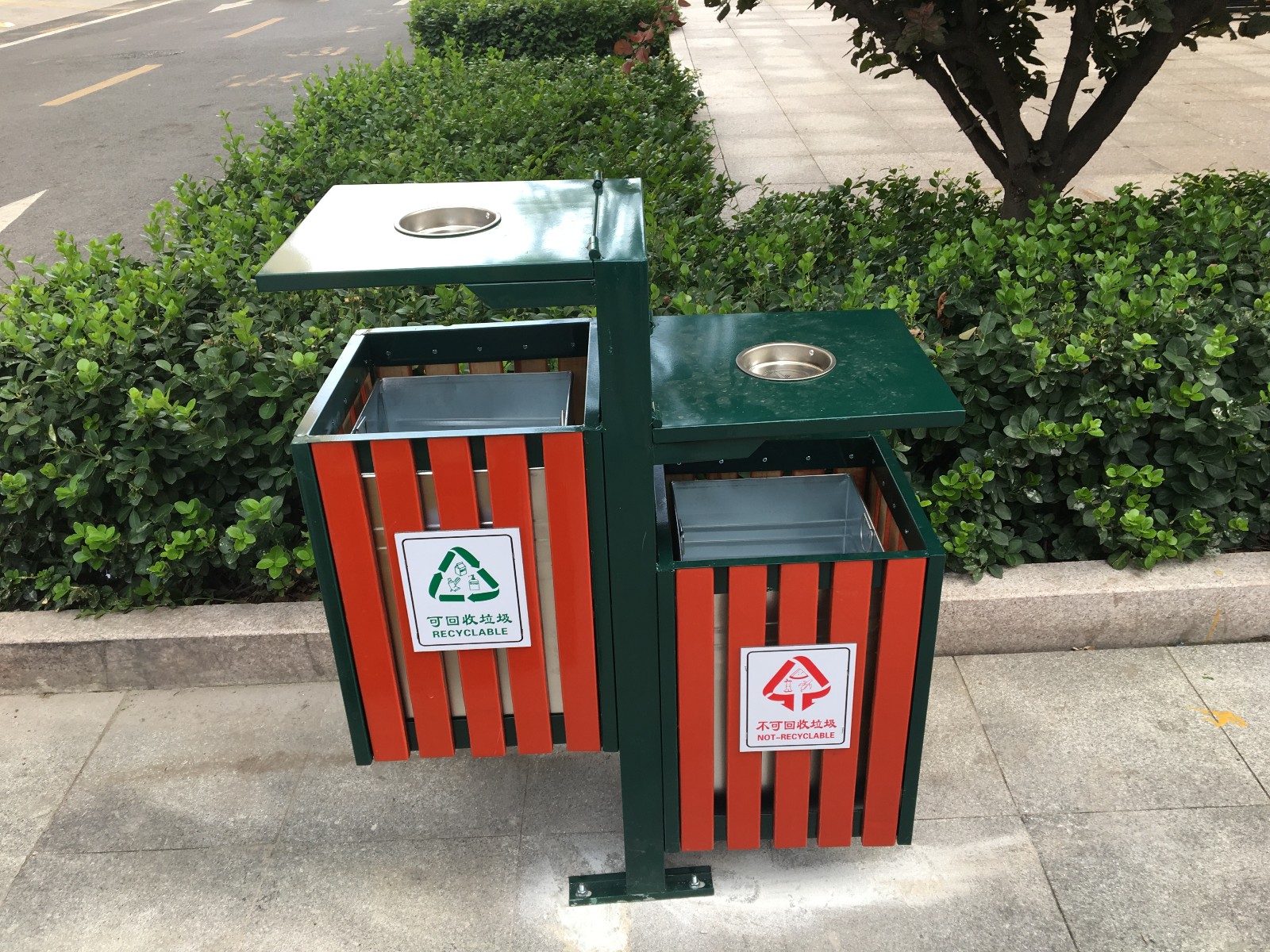 戶外分類(lèi)鋼木垃圾桶YTD07